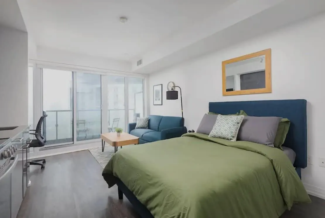 Apartment Fantastic Studio By Eaton Centre Toronto Canada